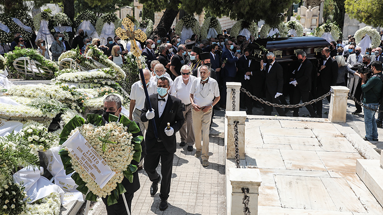 Το τελευταίο αντίο στον Κωνσταντίνο Μίχαλο Το τελευταίο αντίο στον Κωνσταντίνο Μίχαλο